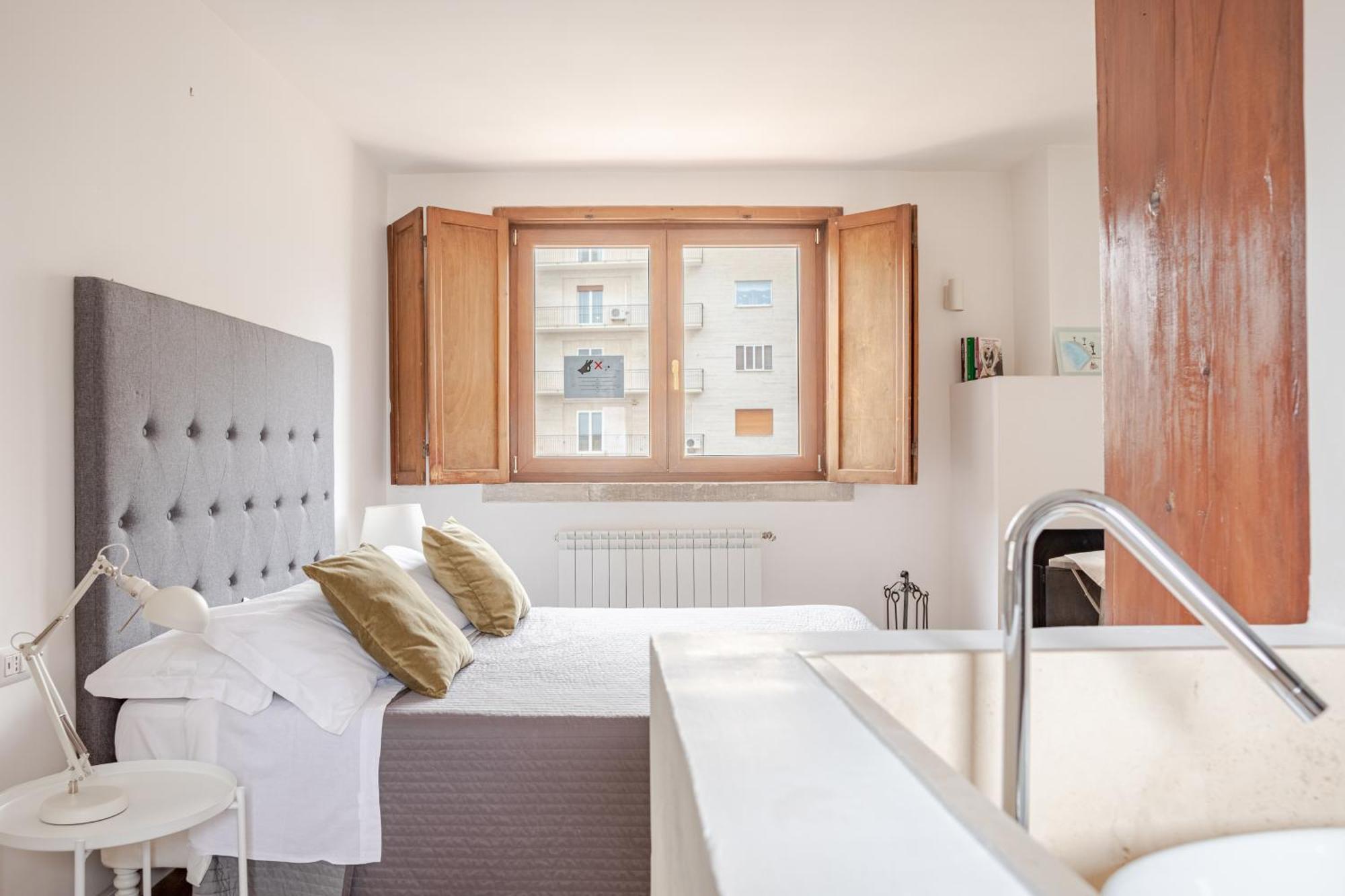 Bari Landlord 71 - Central Rooms Exteriör bild